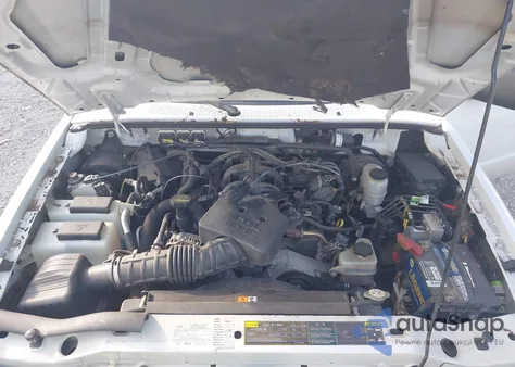 2010 Ford Ranger Super Cab from USA, damaged, VIN 1FTLR4FE2APA37041